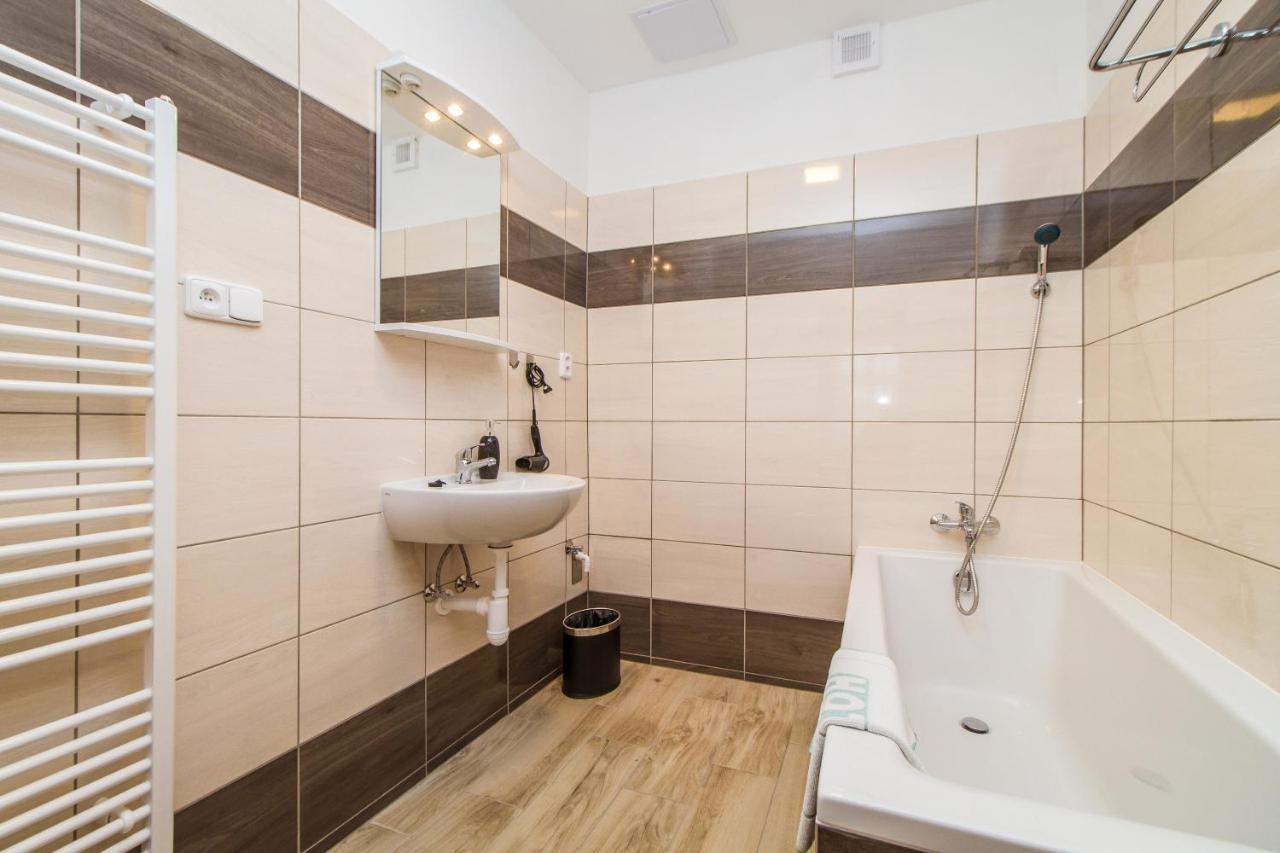 קונטה הורה Silver Apartments מראה חיצוני תמונה